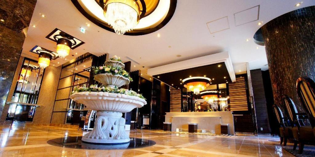 Apa Hotel Chiba Inzaimakinohara-Ekimae Narita Exterior photo